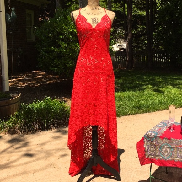 Red guipure lace open back dress - Picture 8 of 9